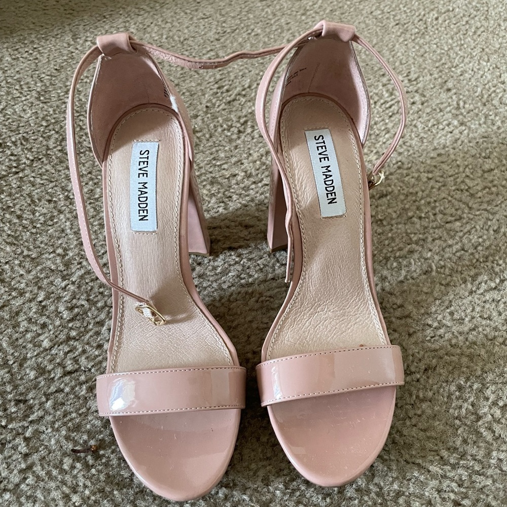 Steve Madden CARRSON patent heels